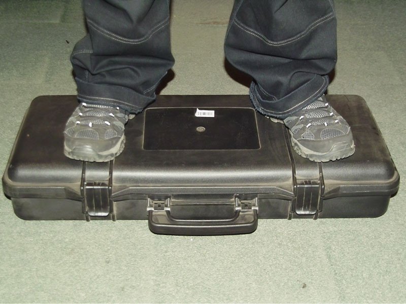 68,5cm Plastic Carrying Case