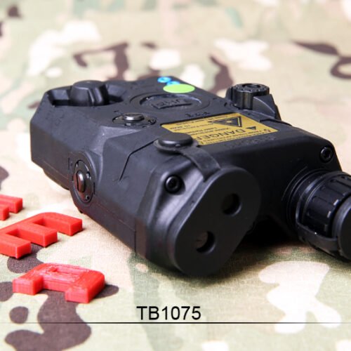 FMA AN/PEQ15 LA5-C UHP Version (LED Flashlight, Green / IR Laser) - Black