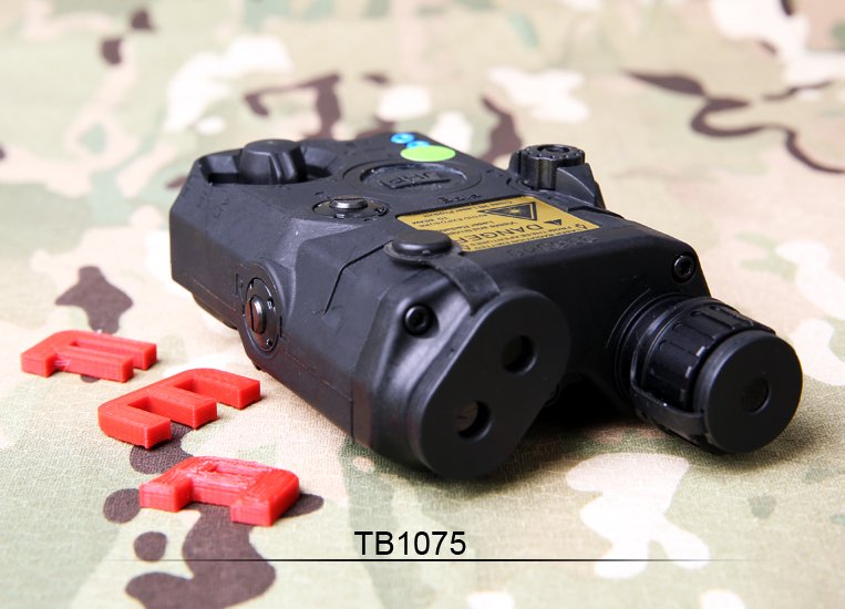 FMA AN/PEQ15 LA5-C UHP Version (LED Flashlight, Green / IR Laser) - Black