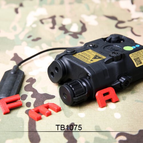 FMA AN/PEQ15 LA5-C UHP Version (LED Flashlight, Green / IR Laser) - Black