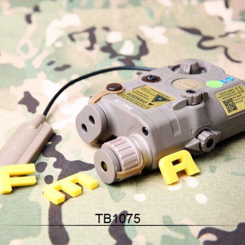 FMA AN/PEQ15 LA5-C UHP Version (LED Flashlight, Green / IR Laser) - Tan