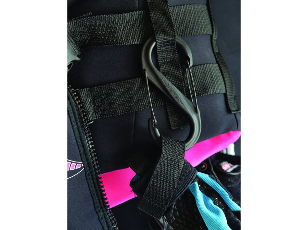 39485 S-BINER(R) PLASTIC DUAL CARABINER, black - size 6