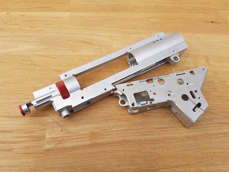 CNC Split gearbox v.2 with int. Hop Up Chamber - QSC 8mm
