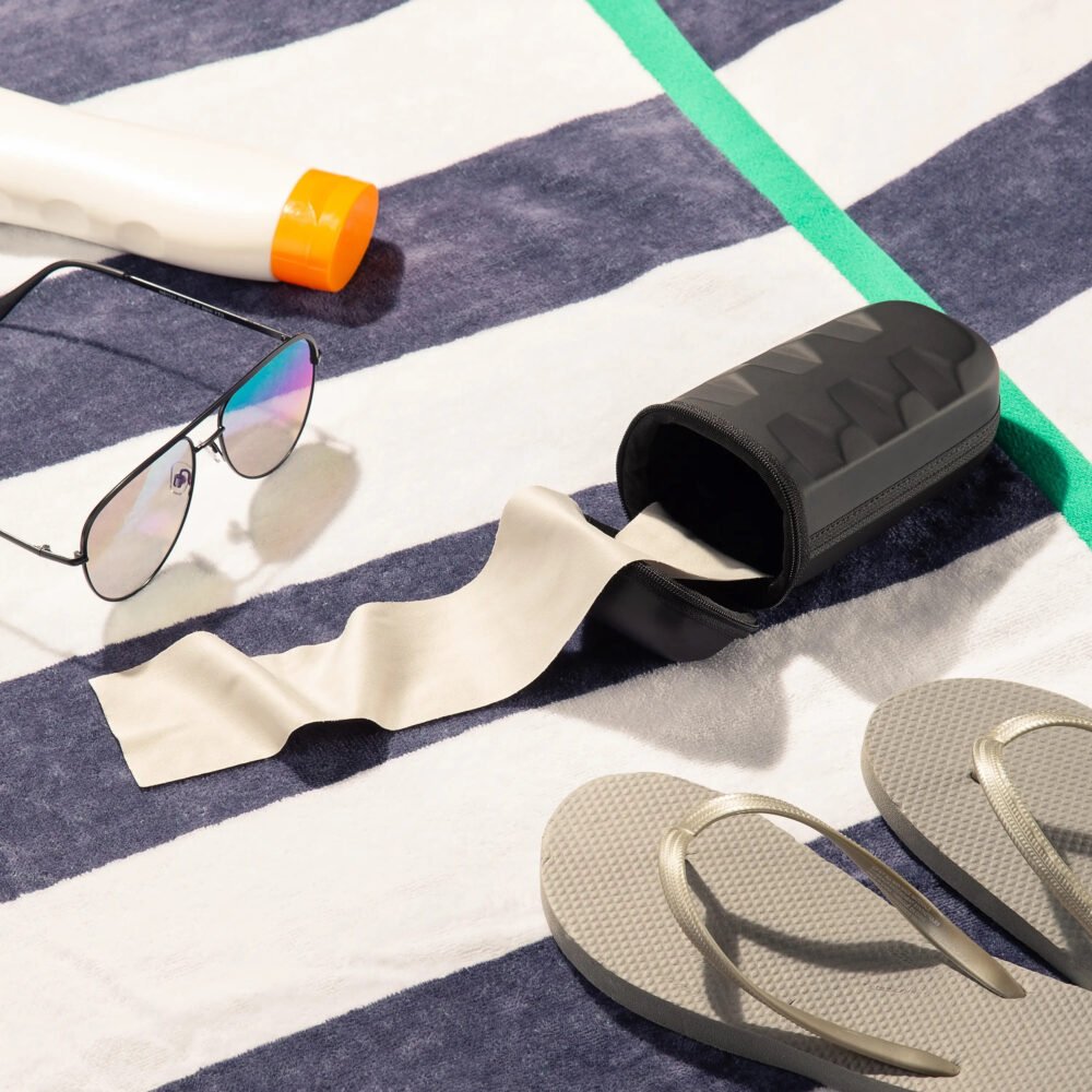 46898 Pouzdro na brýle Nite Ize s klipem Hardshell - XL