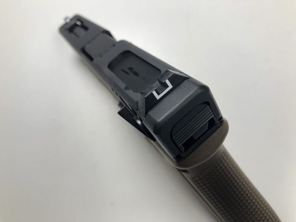 WE GBB Gas Pistol R18C Gen4 - Black/Tan