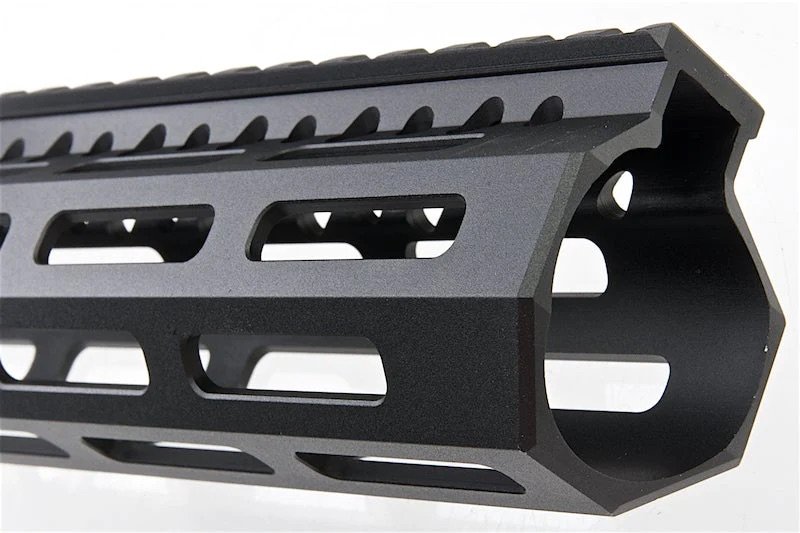 BCM MCMR 10" handguard compatible with M-LOK - Black