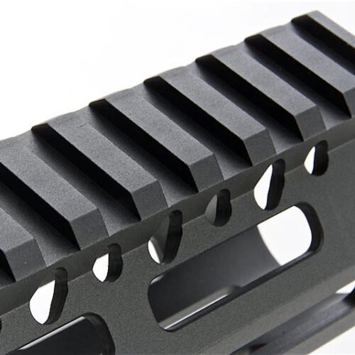 BCM MCMR 10" handguard compatible with M-LOK - Black