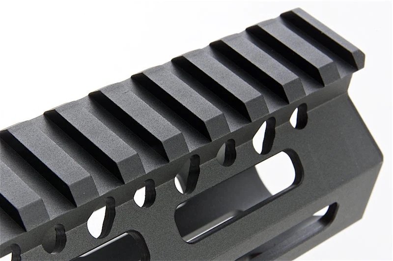 BCM MCMR 10" handguard compatible with M-LOK - Black
