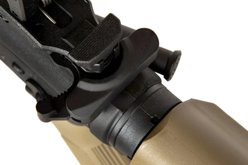 Starter Pack - M4A1 RIS (SA-C03 CORE(TM) HAL ETU(TM)) - Black/Tan