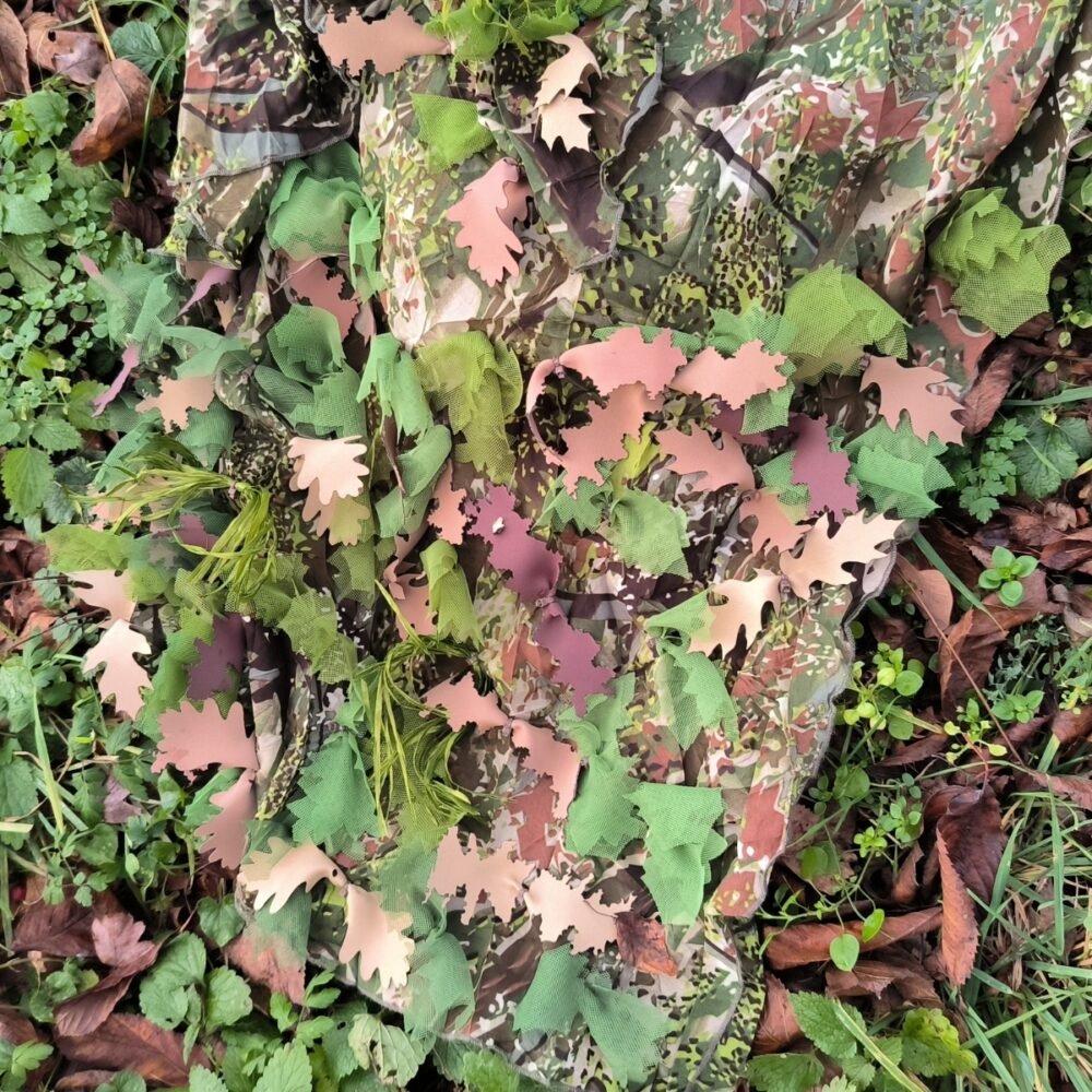 ANAREUS Pack of 3D SilkLeaf Camouflage Leaves, Small (25 Pcs) - Brown