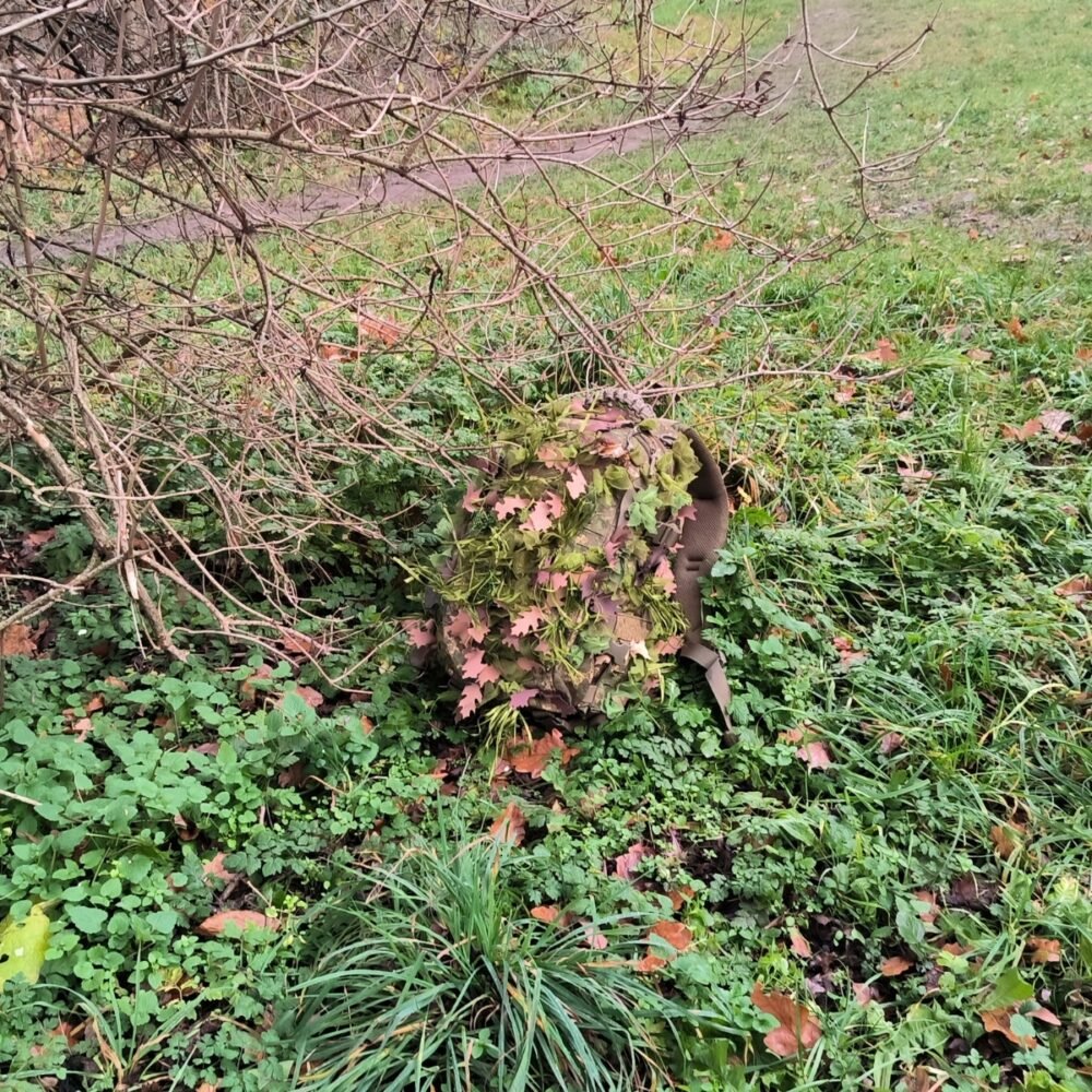 ANAREUS Pack of 3D SilkLeaf Camouflage Leaves, Medium (100 Pcs) - Brown