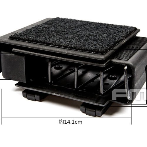 FMA Automatically Jacketed MOLLE Pistol Pouch for 4 Magazines - Tan