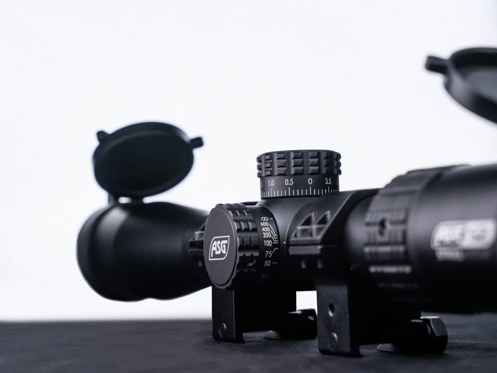 STRIKE HMTS-02 Riflescope 3-12x40 with Mount (30 mm) - Black