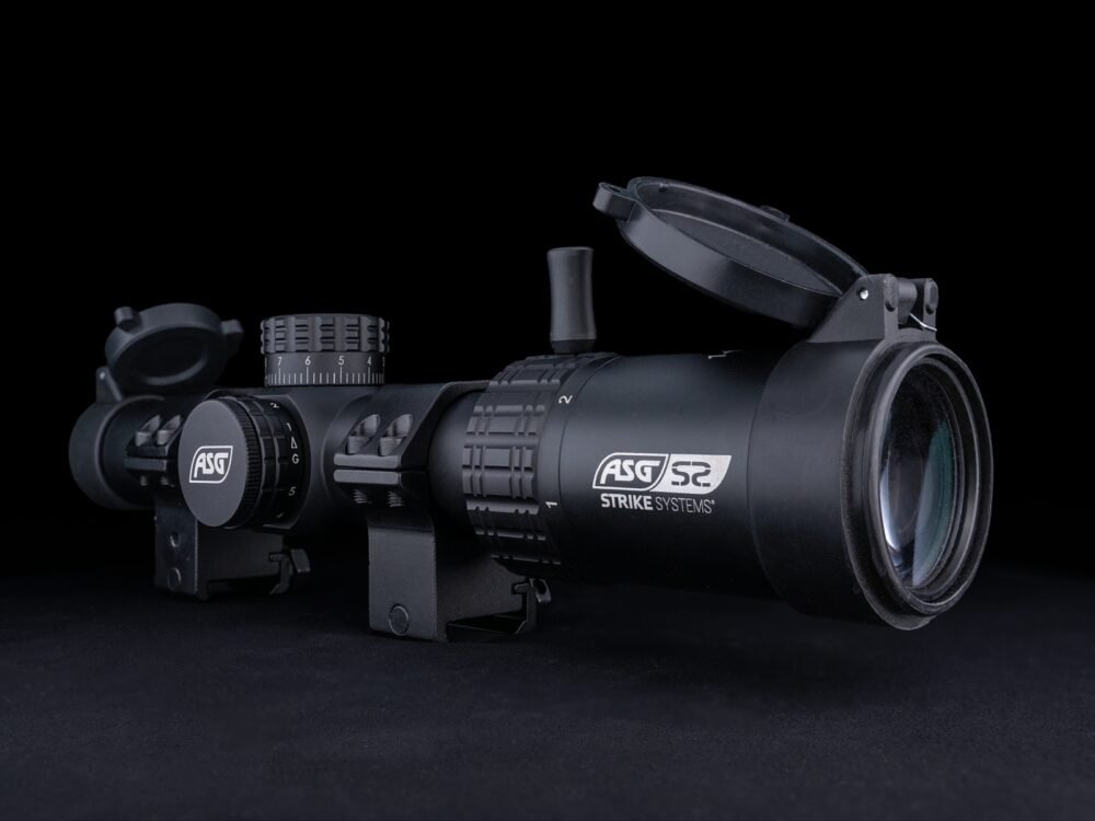 STRIKE LMTS-01 LPVO Riflescope 1-6x24 with Mount (30 mm) - Black